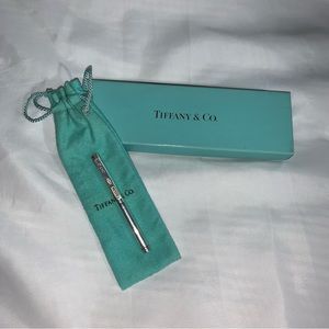 👋🏾SOLD👋🏾TIFFANY & CO. sterling silver miniature PURSE PEN w/box